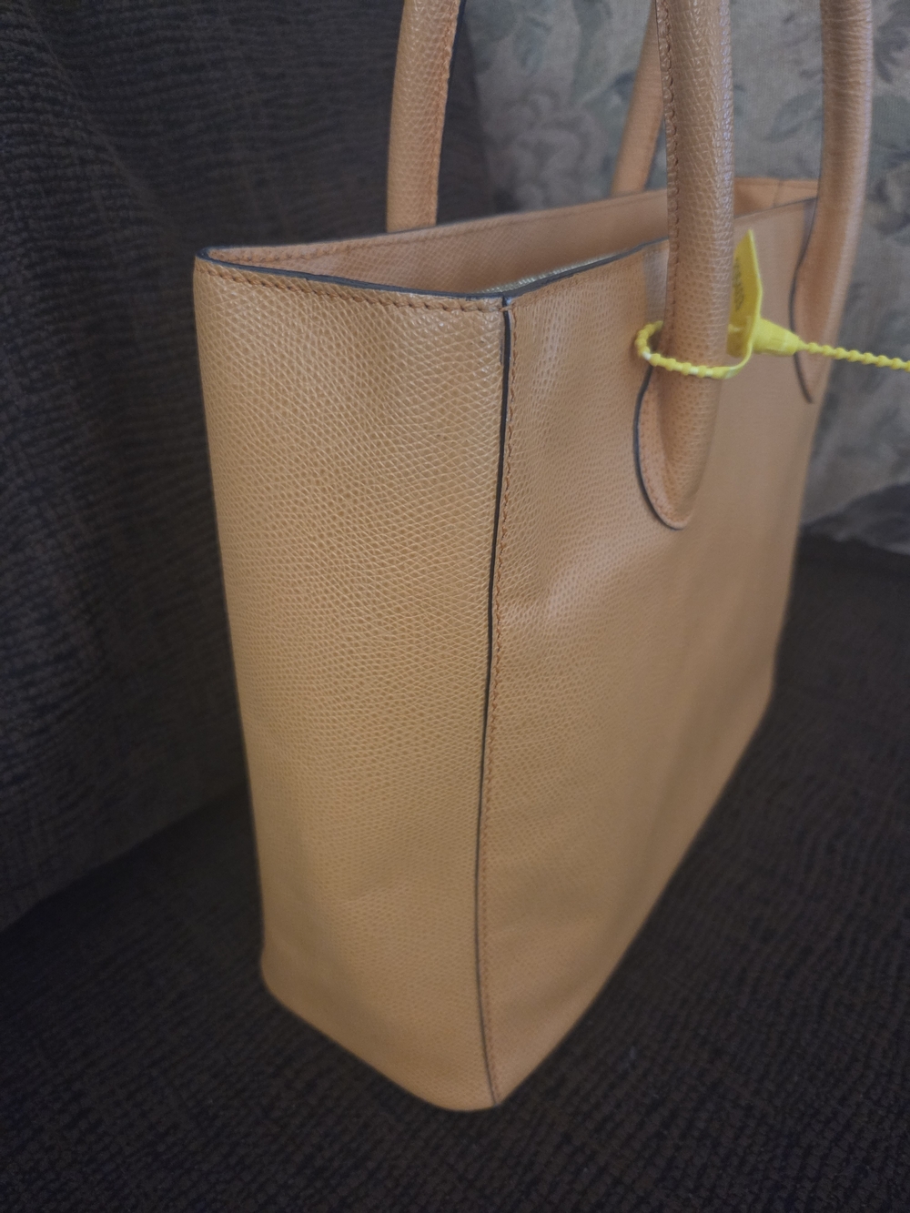 Celine Classic Light Orange Leather Tote Bag - Women's Handbag - Picture 3 of 6